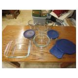 Glass Measuring Cups / Kitchenware