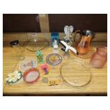 Table Lot of Glassware
