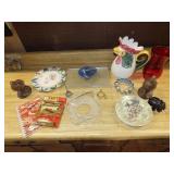 Table Lot of Glassware