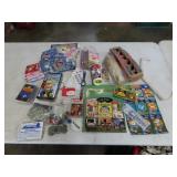 Table Lot of Misc Pop Culture Items