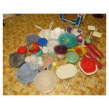 Lot of Tupperware & Other Plastic Kitchenware