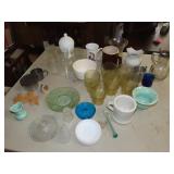 Table Lot of Glassware