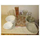 Table Lot of Glassware