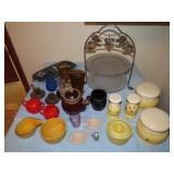 Table Lot of Glassware