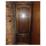 Pecan Jasper Cabinet - 6 Gun Cabinet