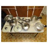 Table Lot of Pots / Pans - Pressure Cooker