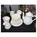 27pc Wedgwood Queen
