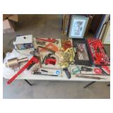 Table Lot of Tools & Hardware
