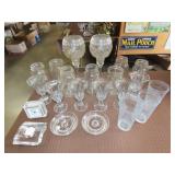 Table Lot of Glassware