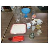Table Lot of Glassware
