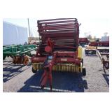 New Holland 850 Round Baler