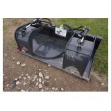 Unused 2024 Skid Steer Grapple Bucket Attachment