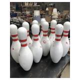 Lot of 10 bowling pins