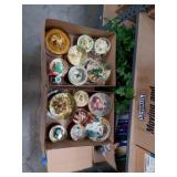 Lot of 2 boxes of snow globes