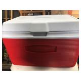 Rubbermaid cooler