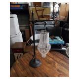 Table lamp with Crystal hanging shade