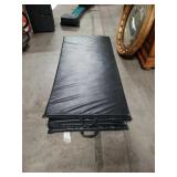 Fold up exercise mat