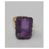 14K gold ring with purple stone unmarked