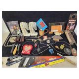 Box of miscellaneous items