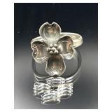 Sterling silver flower ring, 2.92g