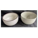 Pair of ceramic bowls