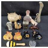 Group of miscellaneous items