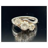 Sterling silver triple stone ring, 3.36g