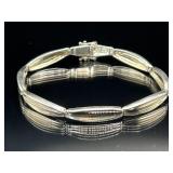 Sterling silver bracelet, 20.28g