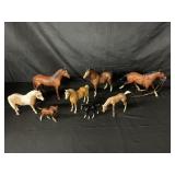 8 Breyer horses box lot