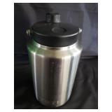 Yeti thermal one gallon jug