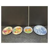 4 Vintage decor plates