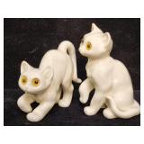 Quon Quon Japan ceramic cat figures white