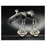 Sterling silver rose pin & earrings set, 13.54g