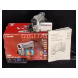 Canon ZR20 Mini Digital Camcorder full kit in box