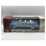 Motor Max 1953 Buick Skylark die cast model car