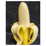 Stackable Vandor salt & pepper shakers banana 2pc