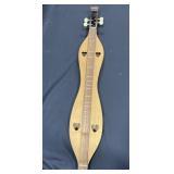 Vintage mountain dulcimer
