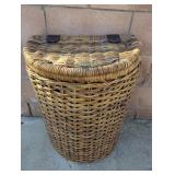 Wicker leather laundry hamper with leather