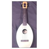Magic Fluke Co. "The Flea" ukulele