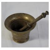 Vintage mortar and pestle 6" x 4.5"