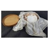 Group of sea shells in wood box, box lot