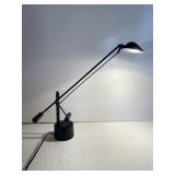 Black metal cantilever desk lamp