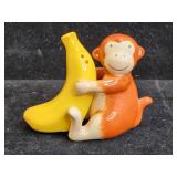 Vintage salt & pepper shakers monkey/banana