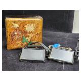 Vintage Japan wood bax & keys + 2 Garmin Nuvi