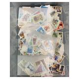 Various loose stamps (box lot)