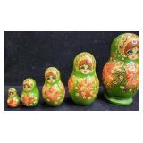 Vintage Russian nesting dolls 6"h to 2"h