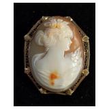 Jewelry: 14kt gold pendant brooch, 1 3/4" x 1 1/4"