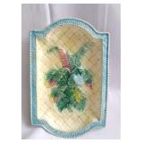 Early Majolica serving tray with raised leaves