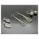 Three pair sterling silver dangle earrings, 9.53g