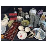 Large lot of vintage glassware, ceramics & more!
